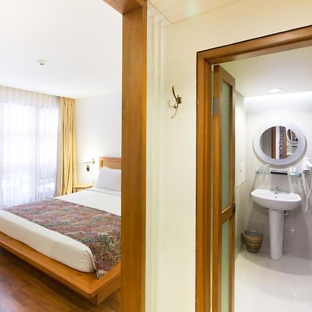Gumilang Regency Hotel Bandung Ngoại thất bức ảnh