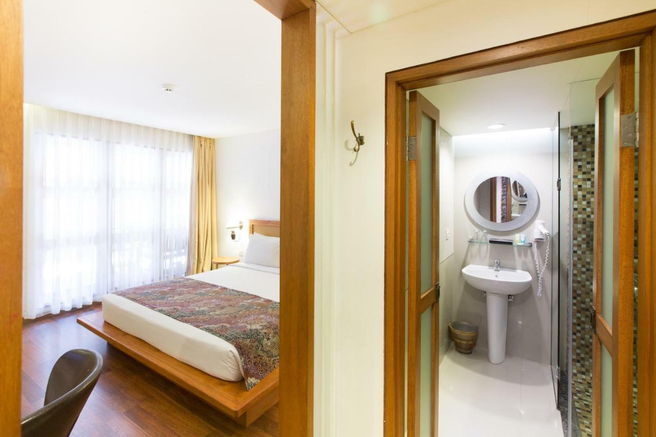 Gumilang Regency Hotel Bandung Ngoại thất bức ảnh